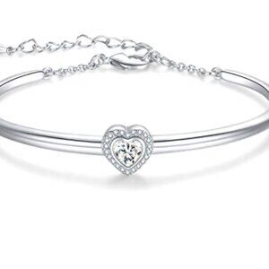 NEW LADIES PRAELINOS WHITE HEART SHAPE BRACELET